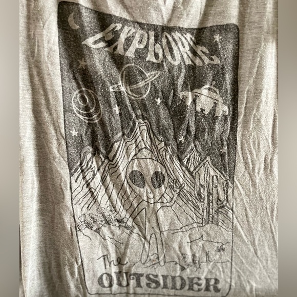 ModCloth Alien Graphic Tee 👽 - Picture 4 of 4